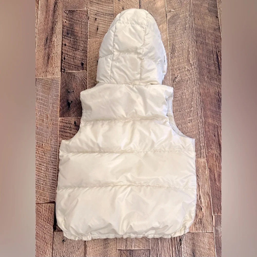 Coach Women’s Down Hooded Puffer Vest, Off White, Size Medium